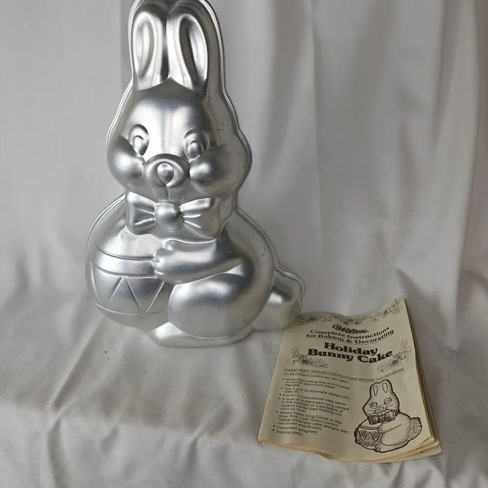 Easter‎ Bunny Rabbit Baking Cake Pan 3D Mold Wilton 1984 #502-3452 Spring...